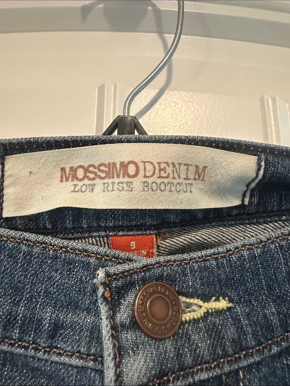 Mossimo - Picture 2 of 4